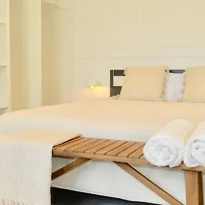 https://le-doux-venir.hotels-rhonealpes.com